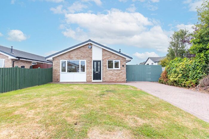 2 Bedroom Detached Bungalow For Sale In Cedar Way, Penwortham, PR1