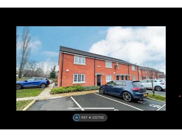 2 Bedroom Maisonette To Rent In Stoneacre Close, Lowton, Warrington, WA3