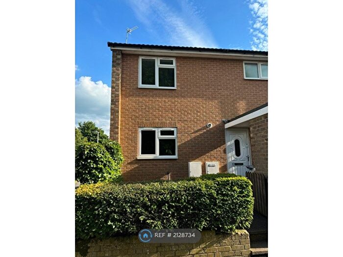 3 Bedroom End Of Terrace House To Rent In Salop Walk, Macclesfield, SK10