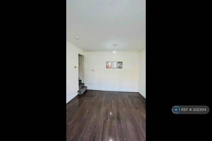 2 Bedroom Terraced House To Rent In Stanley Road, Leeds, LS9