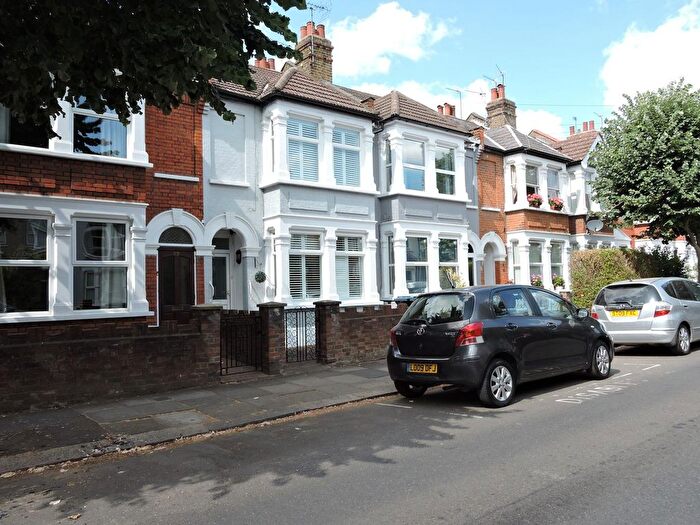 3 Bedroom Terraced House For Sale In Falmer Road, Enfield Town, EN1