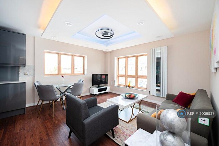 2 Bedroom Flat To Rent In Nijjer Apartments, Dagenham, RM8