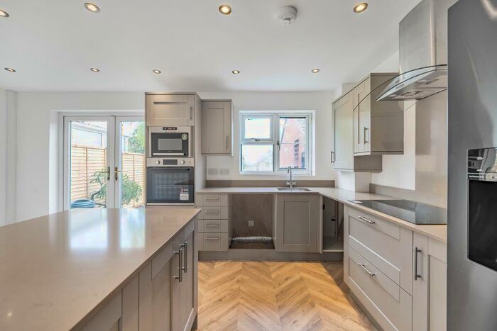 3 Bedroom Semi-Detached House To Rent In Wokingham, Berkshire, RG41