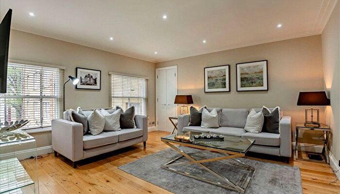 1 Bedroom Flat To Rent In Grosvenor Hill, London, W1K