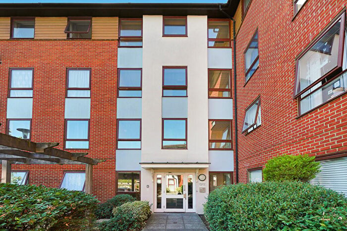 2 Bedroom Flat For Sale In Harry Close, Croydon, CR0