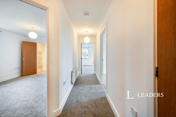 2 Bedroom Apartment To Rent In Reynolds Avenue, RH1