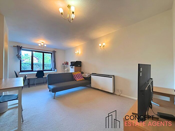 2 Bedroom Flat To Rent In Pelham Road, Wimbledon, SW19