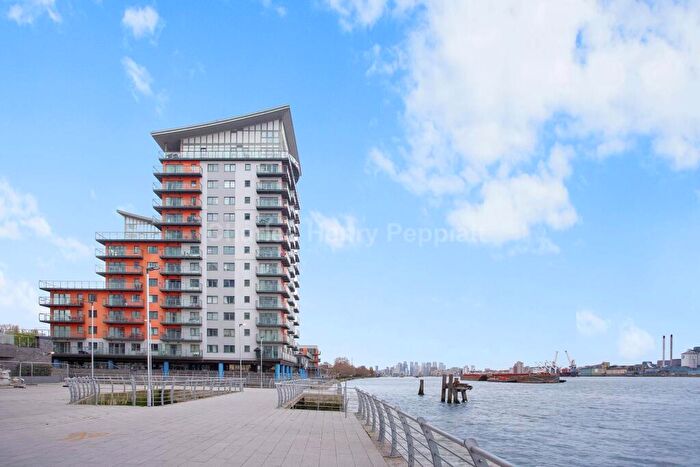 2 Bedroom Apartment To Rent In Mizzen Mast House, London, SE18
