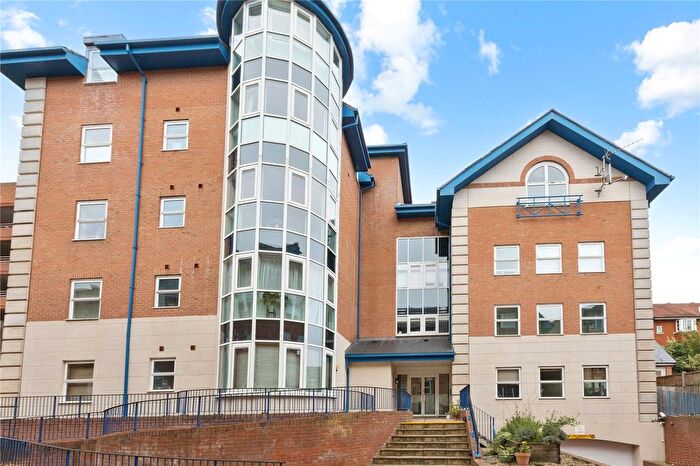 2 Bedroom Flat To Rent In London Road, St. Albans, Hertfordshire, AL1