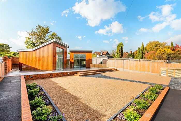 3 Bedroom Detached House To Rent In South Drive, Banstead, SM7