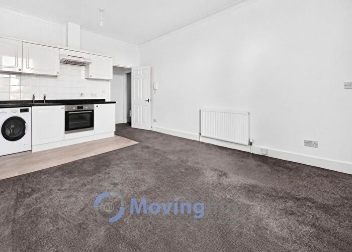 2 Bedroom Flat To Rent In Dalton Street, West Norwood, SE27