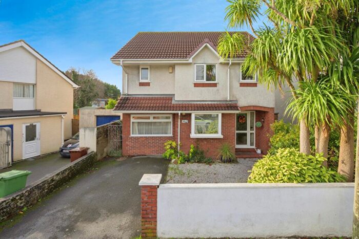 4 Bedroom Detached House For Sale In Lands Park, Plymouth, PL9