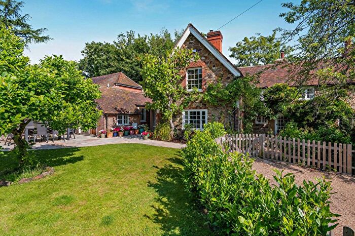 4 Bedroom Semi Detached House For Sale In Fen Pond Road, Ightham, Sevenoaks, Kent, TN15