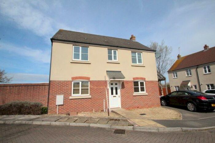 3 Bedroom Property To Rent In Clermont Close, Bristol, BS34