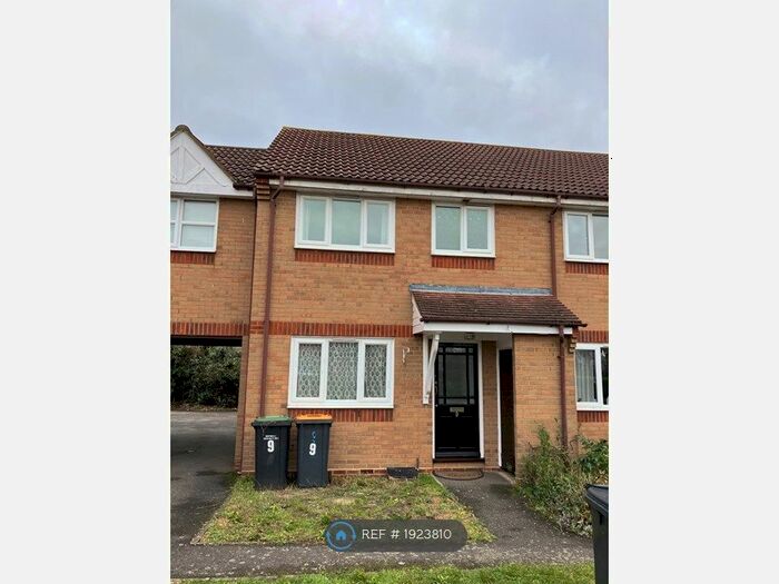 3 Bedroom Terraced House To Rent In St. Marys Close, Elstow, Bedford, MK42