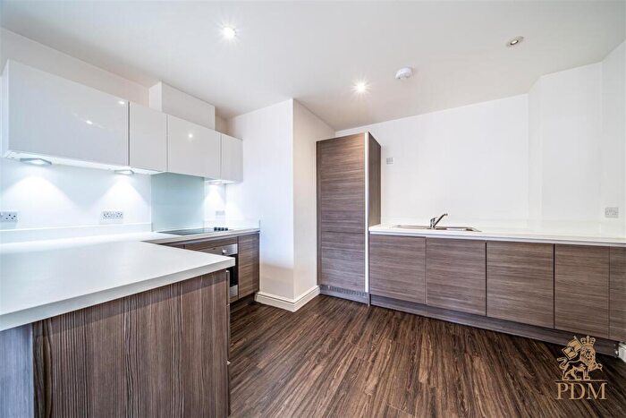 2 Bedroom Apartment To Rent In Hounds Gate, Nottingham, NG1