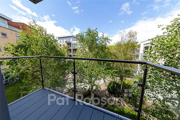 2 Bedroom Apartment For Sale In Lime Square, Ouseburn, Newcastle Upon Tyne, NE1