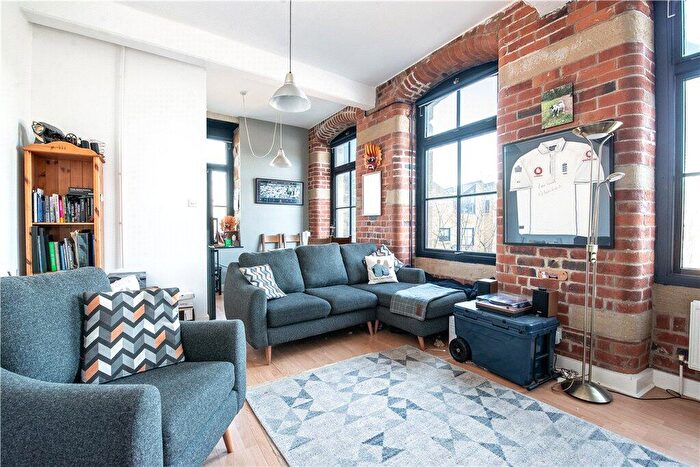 1 Bedroom Apartment For Sale In The Locks, Bingley, BD16