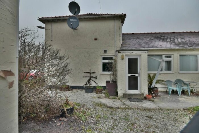 1 Bedroom Flat To Rent In Woodland Court, Flint, CH6