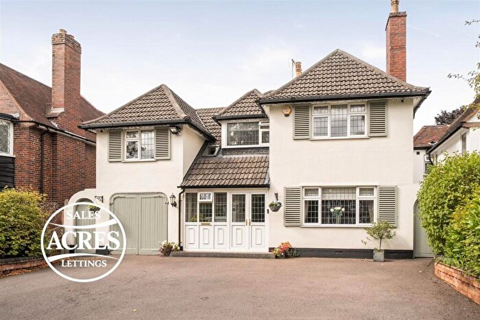 5 Bedroom Detached House For Sale In Tamworth Road, Sutton Coldfield, B75