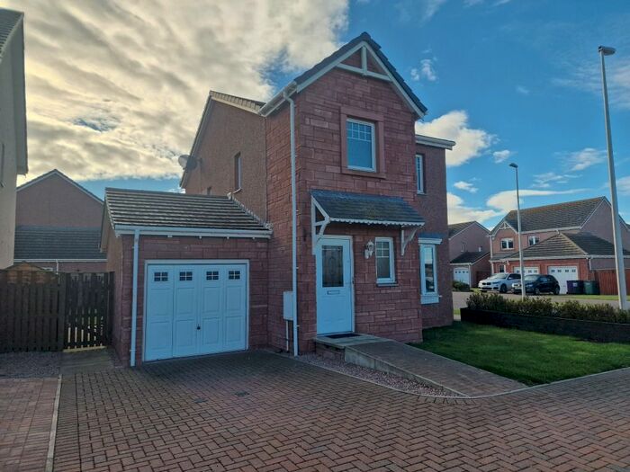3 Bedroom Detached House To Rent In Dunlin Walk, Montrose, Angus, DD10