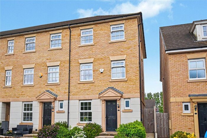 3 Bedroom End Of Terrace House For Sale In Middleham Drive, Garforth, Leeds, West Yorkshire, LS25