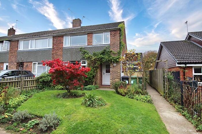 3 Bedroom End Of Terrace House For Sale In Mortimer Road, Botley, Southampton, SO30