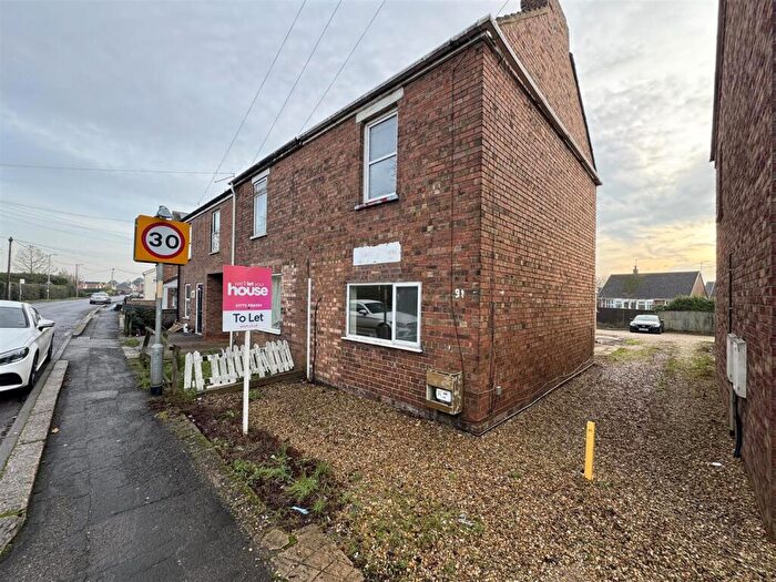 3 Bedroom End Of Terrace House To Rent In Bourne Road, Spalding, PE11