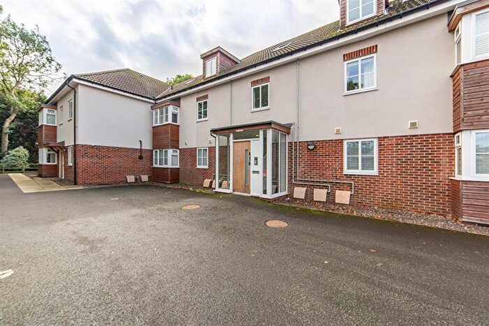 2 Bedroom Apartment For Sale In Warkworth Drive, Wideopen, NE13