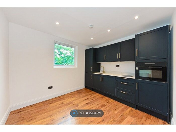 1 Bedroom Flat To Rent In Brockley Road, London, SE4