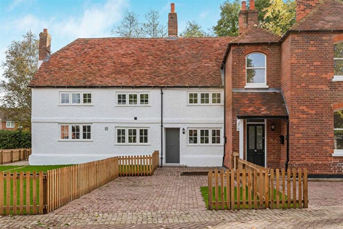 3 Bedroom Terraced House For Sale In Plot The Farmhouse, Beansheaf Grange, Calcot, RG31