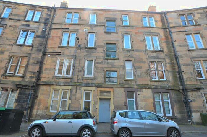 2 Bedroom Flat To Rent In Waverley Park, Meadowbank, Edinburgh, EH8