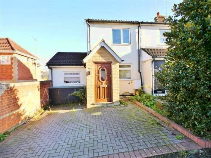 2 Bedroom Terraced House To Rent In Milton Road, Warley, Brentwood, CM14