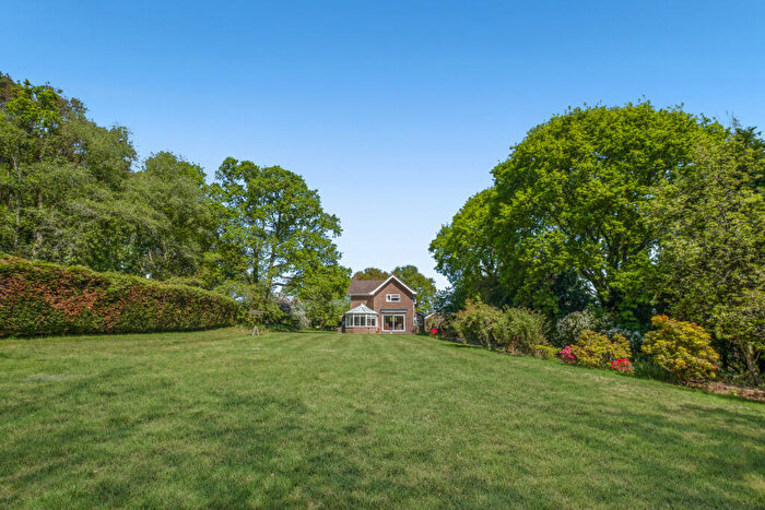 3 Bedroom Detached House For Sale In Corfe Mullen, Wimborne, Dorset, BH21