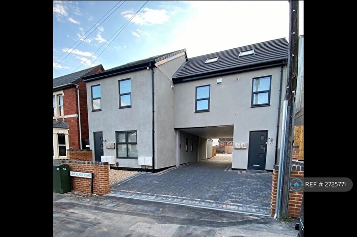 2 Bedroom Flat To Rent In Cricklade Road, Swindon, SN2