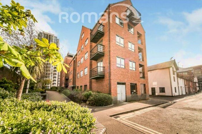 2 Bedroom Apartment To Rent In St James Wharf, Reading, RG1