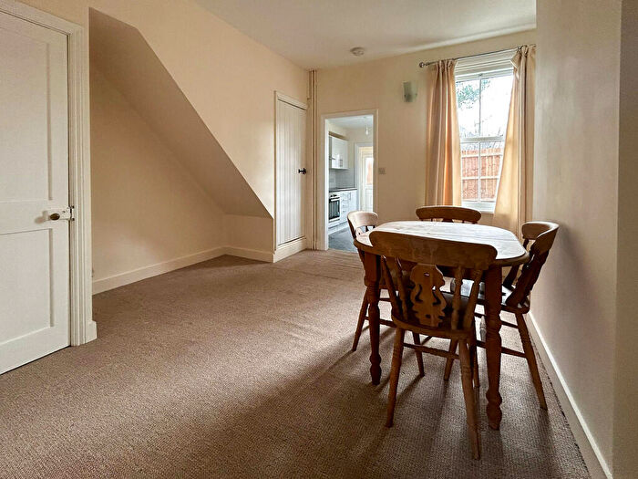 2 Bedroom End Of Terrace House To Rent In Church Lane, Trumpington, Cambridge, CB2