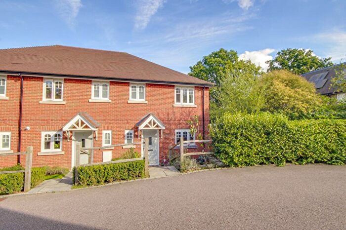 3 Bedroom End Of Terrace House For Sale In Primrose Way, Haywards Heath, RH17