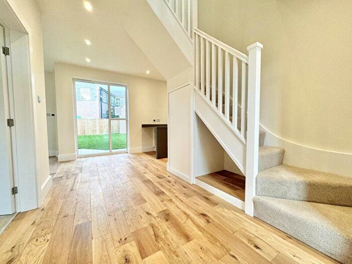 4 Bedroom Detached House For Sale In The Glade, Grimsby, DN34