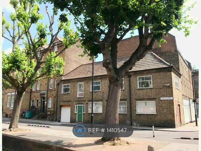 2 Bedroom Flat To Rent In South Bank, London, SE1