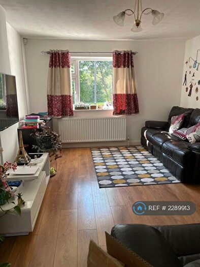 4 Bedroom Detached House To Rent In Two Mile Ash, Milton Keynes, MK8