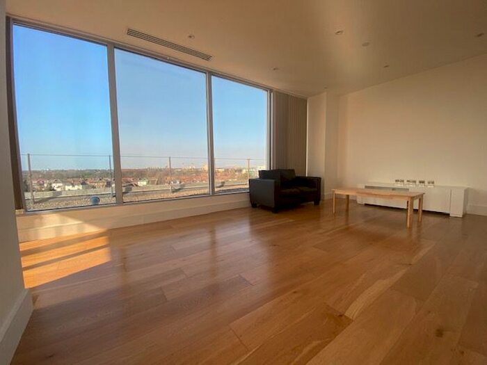 1 Bedroom Flat To Rent In Staines Road, Hounslow, TW3