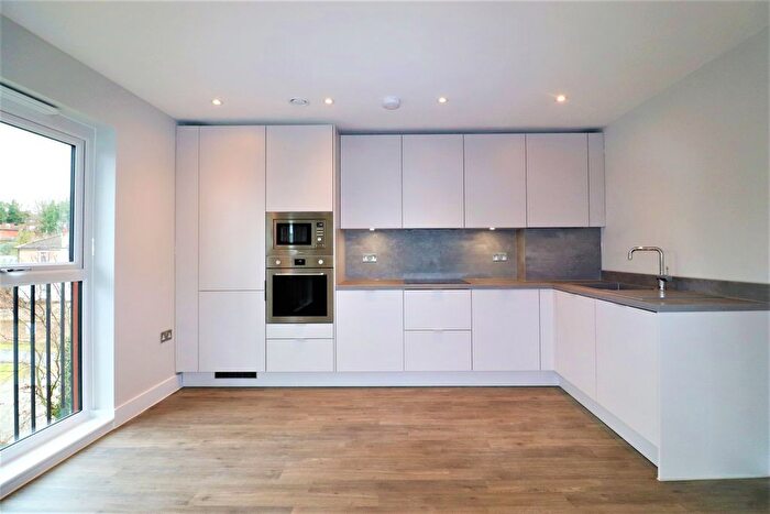 2 Bedroom Flat To Rent In Barley Close, Greenhithe, DA9