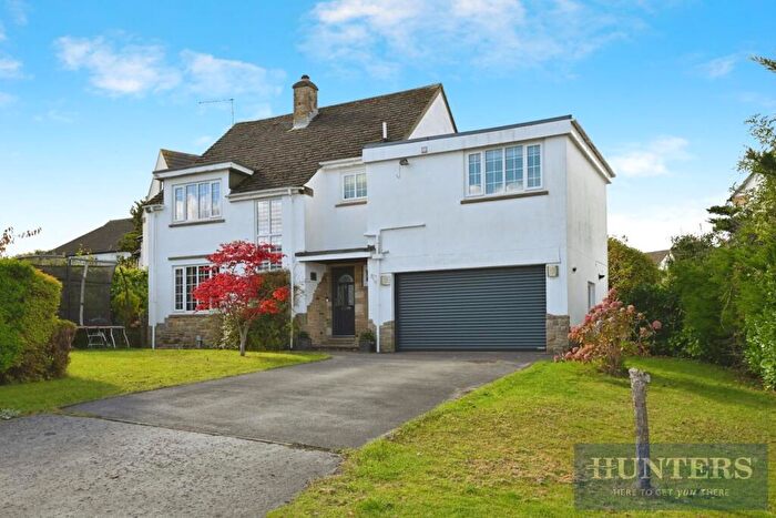 4 Bedroom Detached House For Sale In Ridge Close, Guiseley, Leeds, LS20
