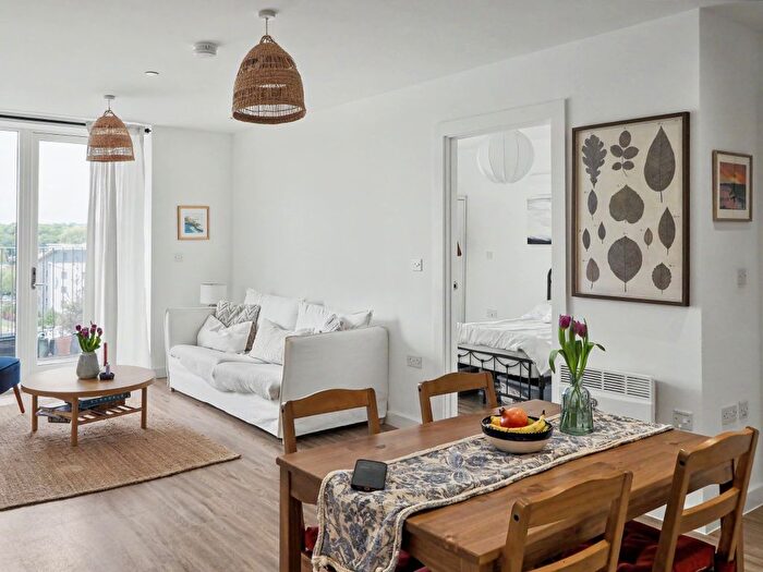 2 Bedroom Flat For Sale In Minerva Place, Gillingham Gate Road, Kent, ME4