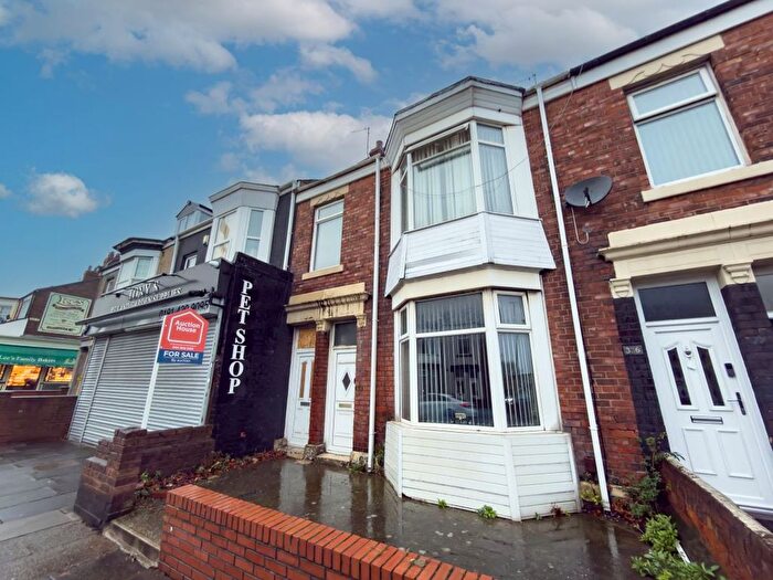 3 Bedroom Flat For Sale In Stanhope Road, South Shields, Tyne And Wear, NE33