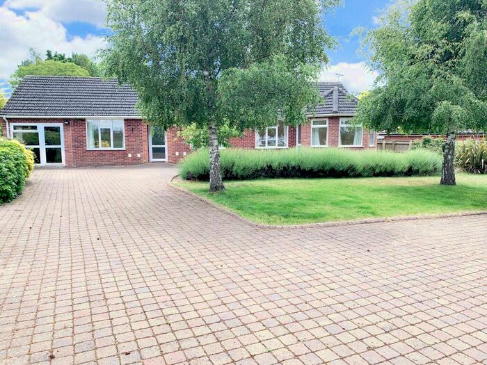 4 Bedroom Detached Bungalow To Rent In Maids Cross Hill, Lakenheath, Brandon, IP27
