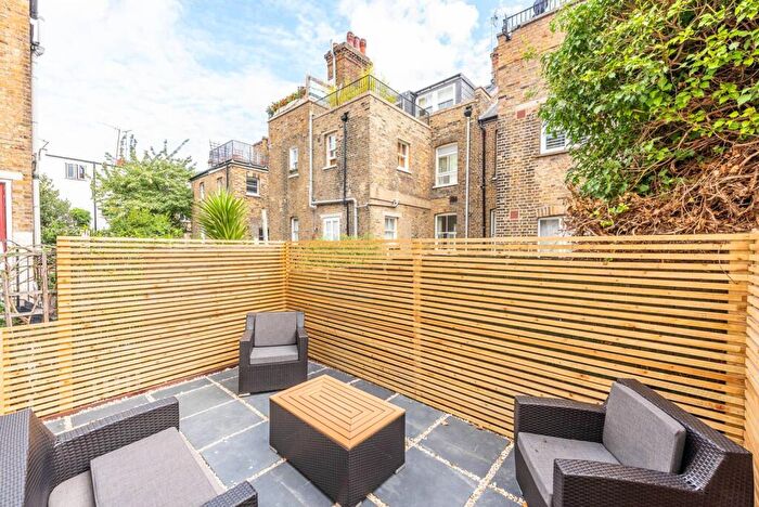 1 Bedroom Flat To Rent In Upcerne Road, Chelsea, London, SW10