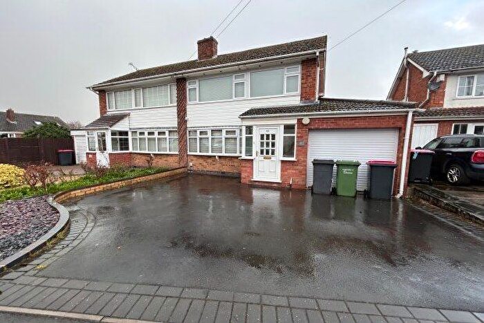 3 Bedroom Property To Rent In St. Pauls Crescent, Birmingham, B46