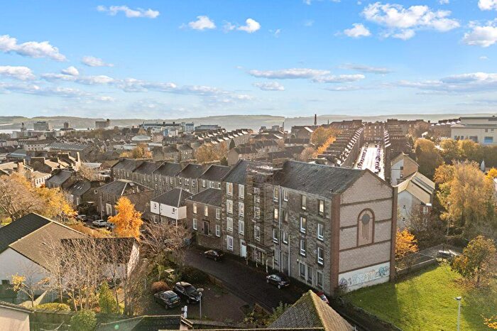 2 Bedroom Flat For Sale In /L, , Fleuchar Street, Dundee, DD2